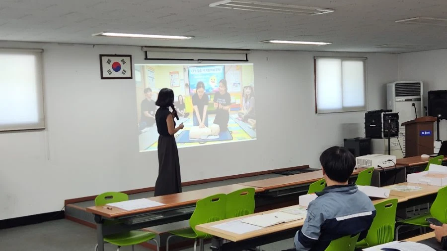 최진 강사 강의 사진